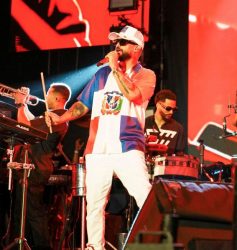 Don Miguelo y El Sujeto hacen vibrar público Carnaval Vegano