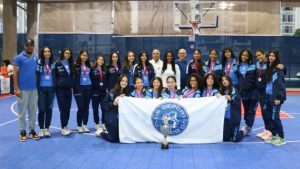 Club Naco agasaja a jugadoras voleibol por triunfo en P. Rico