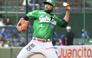Estrellas retienen a los relevistas Franzúa y Vizcaíno beisbol RD