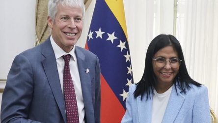 EE.UU. prevé ventas US$10 mil mm al año de crudo venezolano