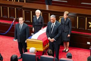 Cónsul RD NY da último adíos a Ramón Alburquerque