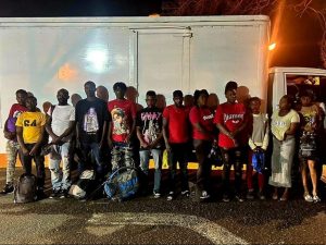 Preso conductor transportaba a haitianos indocumentados 