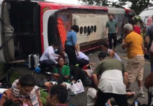 Accidente deja 14 heridos en una carretera de Constanza Accidente deja 14 heridos en una carretera de Constanza