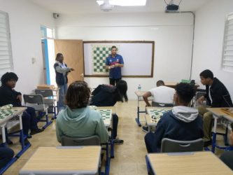 INEFI y Federación imparten Taller de Ajedrez en S. Domingo