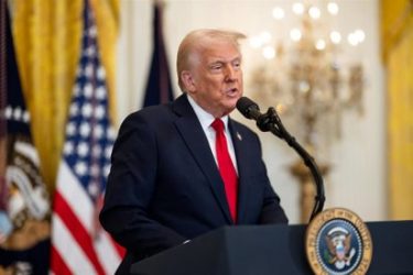 Trump reclama «intensificar los esfuerzos» cárteles mexicanos