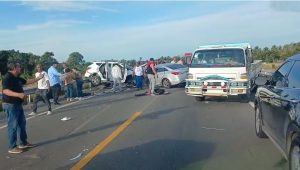 Tres muertos y 5 heridos deja accidente circunvalación Baní Tres muertos y 5 heridos deja accidente circunvalación Baní