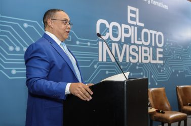 Víctor Bautista publica libro sobre la inteligencia artificial Víctor Bautista publica libro sobre la inteligencia artificial