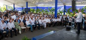 Abinader inaugura línea Metro; beneficiaría un millón usuarios Abinader inaugura línea Metro; beneficiaría un millón usuarios