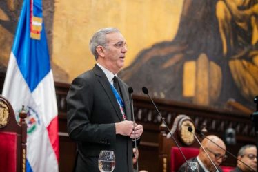 Presidente resalta inversión en RD$6 mil millones en deportes