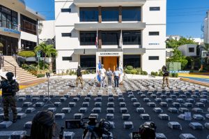 La DNCD ocupa 2,049 paquetes de cocaína cerca costas de Baní
