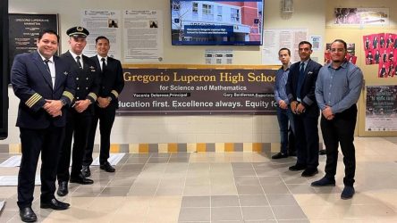 Pilotos de la diáspora buscan aportar a educación aeronáutica