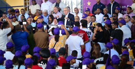 Danilo Medina exige expliquen sobrecosto presa Monte Grande Danilo Medina exige expliquen sobrecosto presa Monte Grande