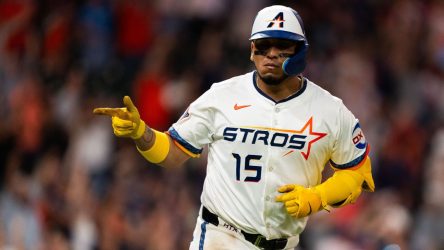 Isaac Paredes y Astros pactan por US$9.35 millones y un año