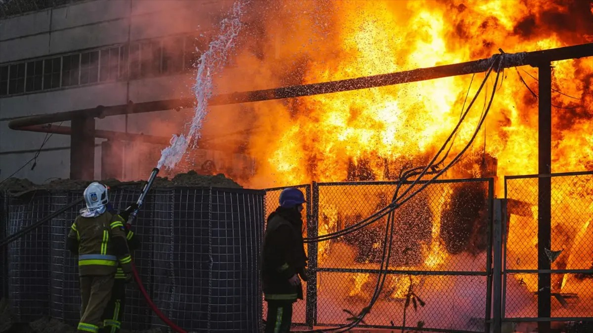 Rusia ataca sistema energético y de transporte de Ucrania