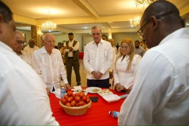 Azua alista Festival del Tomate con apoyo gubernamental