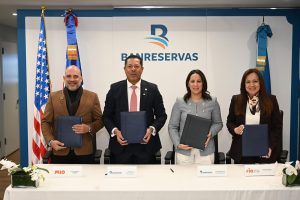 Banreservas anuncia alianza para fortalecer remesas a RD