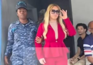 Falsa abogada es requerida por justicia por presunta estafa y extorsión