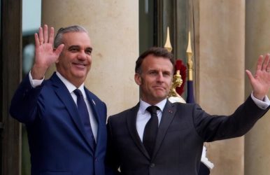 Macron manifiesta a Abinader compromiso relación «sólida»