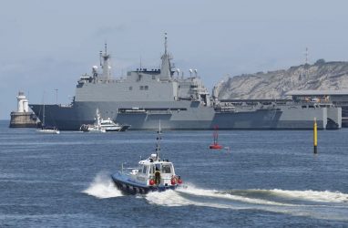 EU despliega buque con 3,500 marinos en Oriente Medio