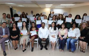 PUERTO RICO: INDEX reconoce grupo graduados de geriatría