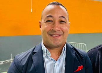 Dominicano es electo concejal municipal en Francia