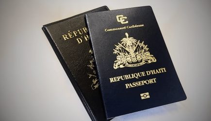 Haití: Vinculan a funcionarios con falsificación de pasaportes