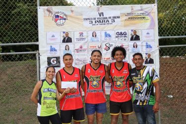 Moca se corona campeón del Torneo Voleibol de Villa Tapia