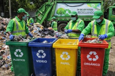 Santo Domingo Este inicia programa recogida residuos