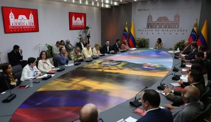 Venezuela comienza a exportar gas butano hacia Colombia