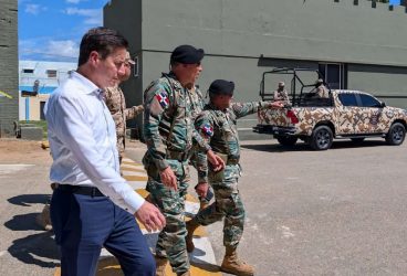 Senador EU visita frontera, dice  RD el «mejor amigo» de su país
