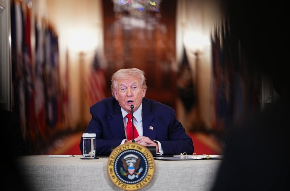 Anuncia coalición militar contra los cárteles en Latinoamérica