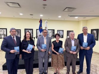 Doce reconocidos escritores presentan obra colectiva Doce reconocidos escritores presentan obra colectiva