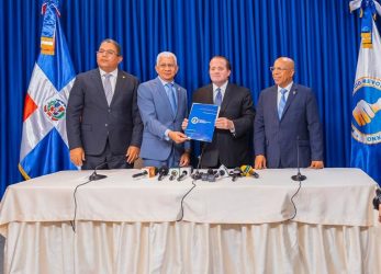 PRM presenta proyecto control de financiamiento en partidos