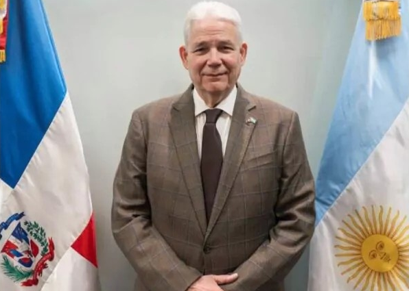 Embajador RD en Argentina destaca avances democráticos imagen