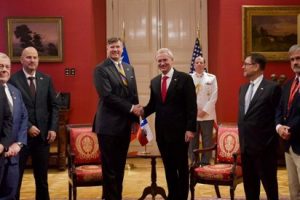 Chile y EEUU firman un acuerdo  sobre minerales y tierras raras