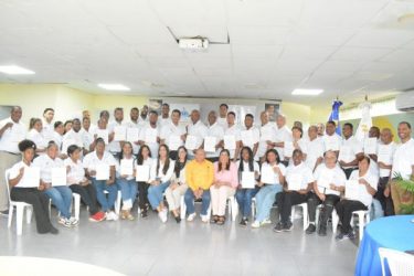 COD y Miderec certifican grupo en Administración Deportiva COD y Miderec certifican grupo en Administración Deportiva