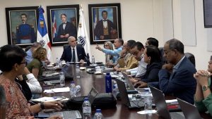 Ministro Educación encabeza  reunión para nuevo año escolar