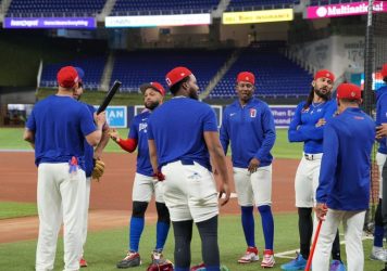 Equipo dominicano practica con miras Clásico Mundial Beisbol