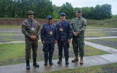 Policía Nacional barre en tiro con fusil en Juegos Militares