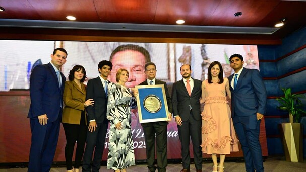 Homenaje José Rafael Lantigua en entrega premios FUNGLODE imagen