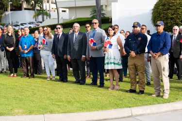 La Iglesia de Jesucristo honra símbolos en Mes de la Patria La Iglesia de Jesucristo honra símbolos en Mes de la Patria