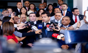 Oposición recurre al TC por la indexación salario libre del ISR