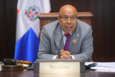 Diputados conocen este sábado 
informe sobre Código Penal