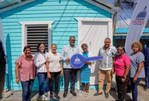 Propeep entrega una vivienda a anciana no vidente en Capotillo