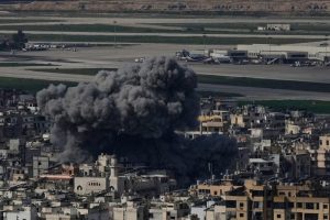 Israel lanza oleada ataques en los suburbios del sur de Beirut