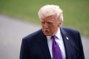 Trump critica líderes europeos eviten misión estrecho Ormuz