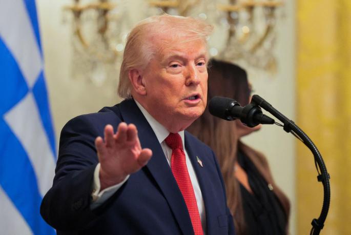 EEUU: Trump suspende otra vez atacar centrales nucleares Irán