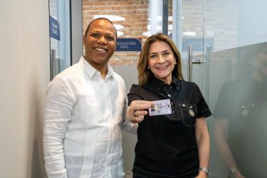 Carolina Mejía llama a obtener la nueva licencia de conducir