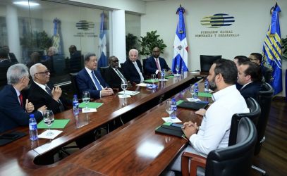 Leonel: «Sacrificios económicos los debe asumir el Gobierno» Leonel: «Sacrificios económicos los debe asumir el Gobierno»