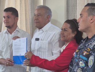 Abinader ordena cementerios y un parque en Sánchez Ramírez